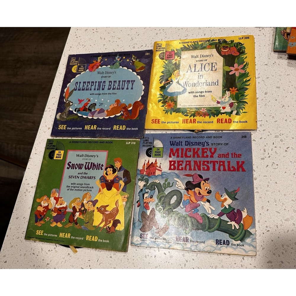 4 VINTAGE DISNEYLAND WALT DISNEY BOOKS AND RECORD 33 1/3